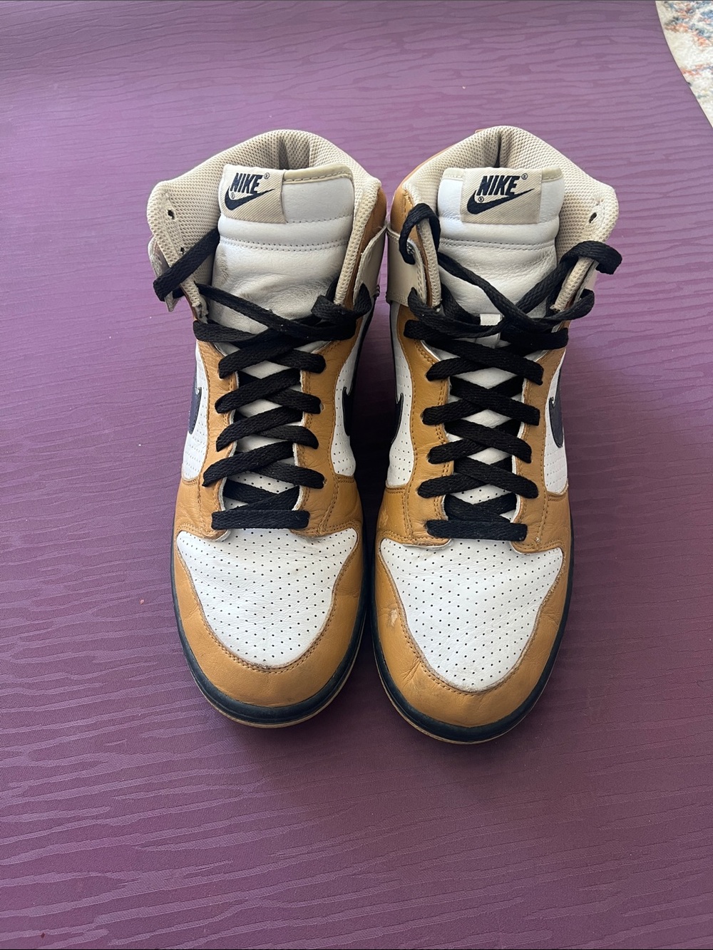 Nike Dunk High Premium 2007
Medicine Ball BO JACKSON